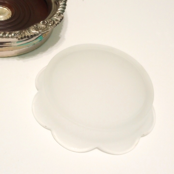 Vintage Wine Coaster-Rare Ancanthus EPM with Glass Insert - Picture 11 of 11